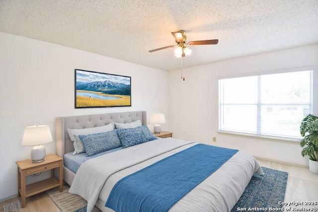 Image 22 of 46 For 15850 Marisa Pl