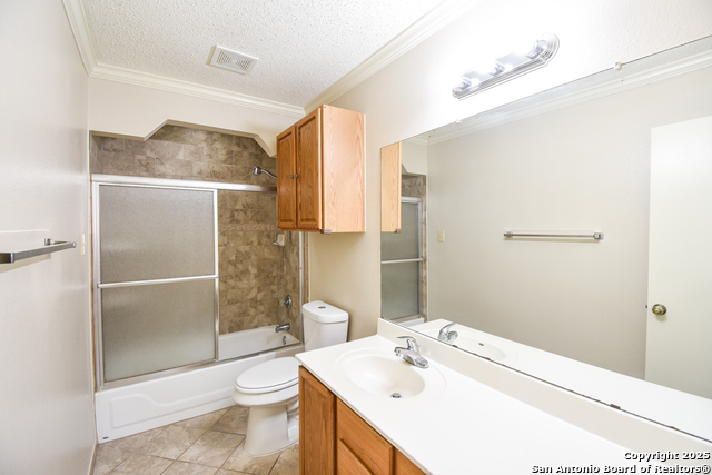 Image 31 of 46 For 15850 Marisa Pl