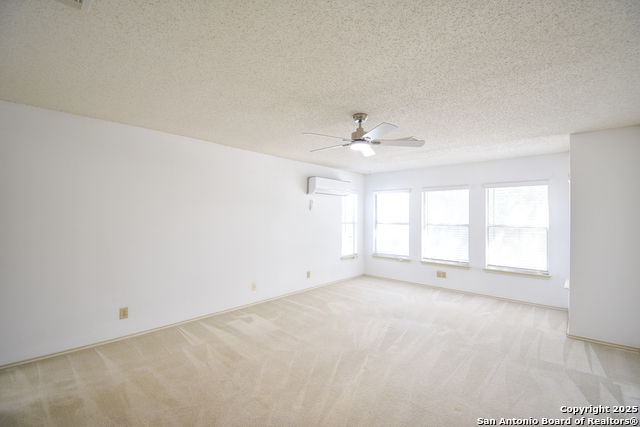 Image 33 of 46 For 15850 Marisa Pl