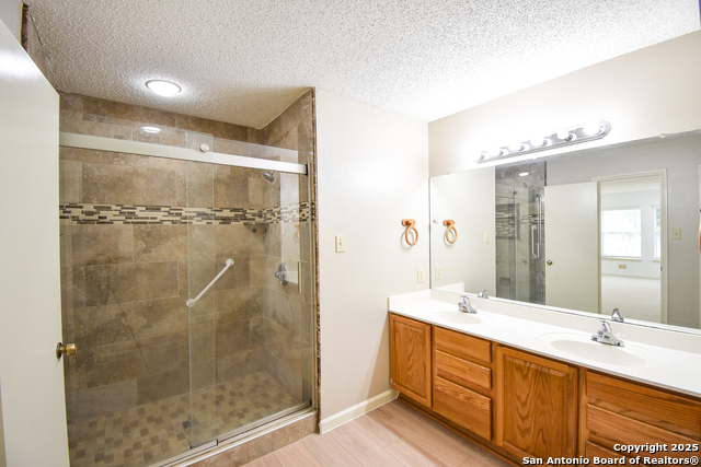 Image 35 of 46 For 15850 Marisa Pl
