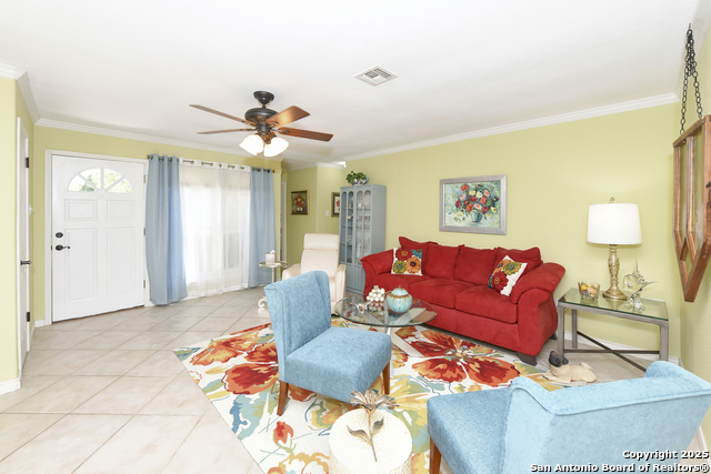 Image 4 of 27 For 3825 Overlook