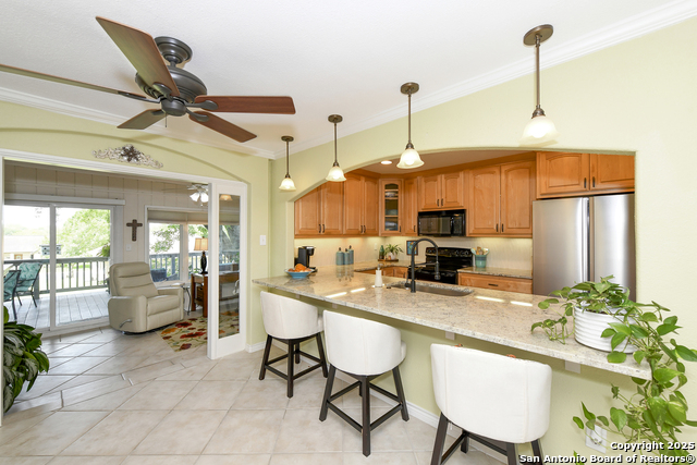 Image 6 of 27 For 3825 Overlook