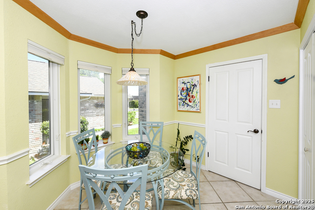 Image 8 of 27 For 3825 Overlook