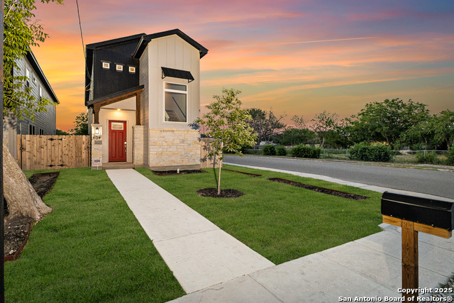 Listing photo id 0 for 503 Linden