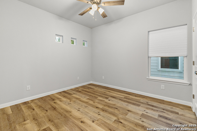 Listing photo id 22 for 503 Linden