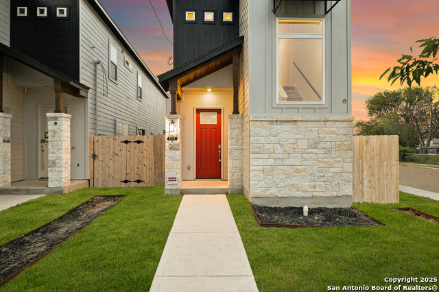 Listing photo id 1 for 503 Linden