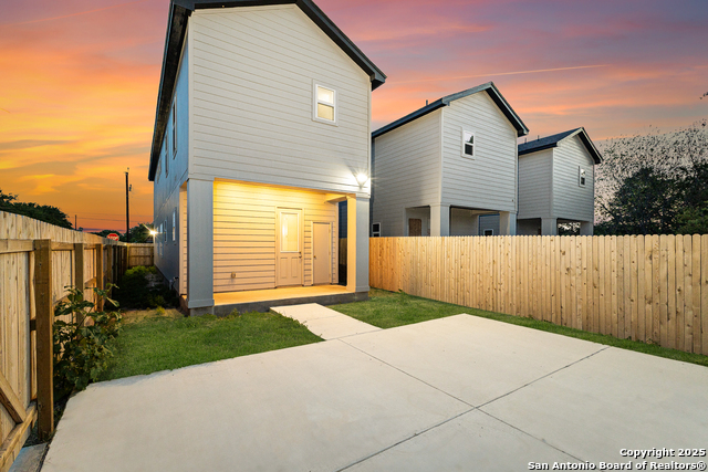 Listing photo id 36 for 503 Linden