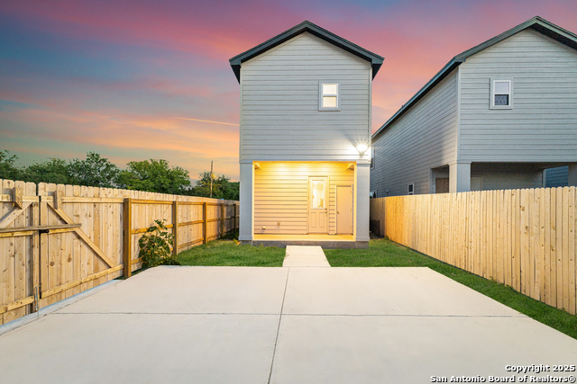 Listing photo id 37 for 503 Linden