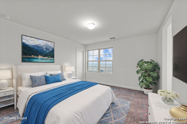 Listing photo id 6 for 10350 White Hart Lane