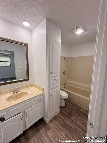 Image 11 of 15 For 11843 Braesview  108