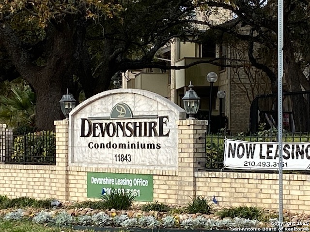 Image 14 of 15 For 11843 Braesview  108