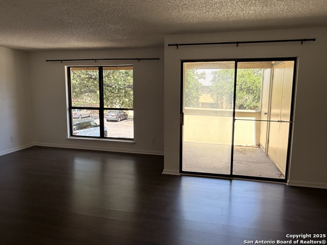 Image 7 of 15 For 11843 Braesview  108