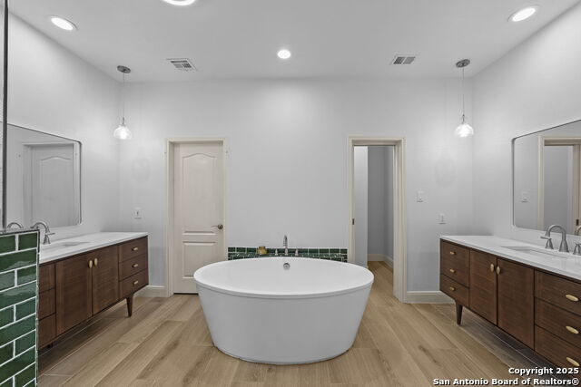 Image 19 of 50 For 9403 Gardenia Bend