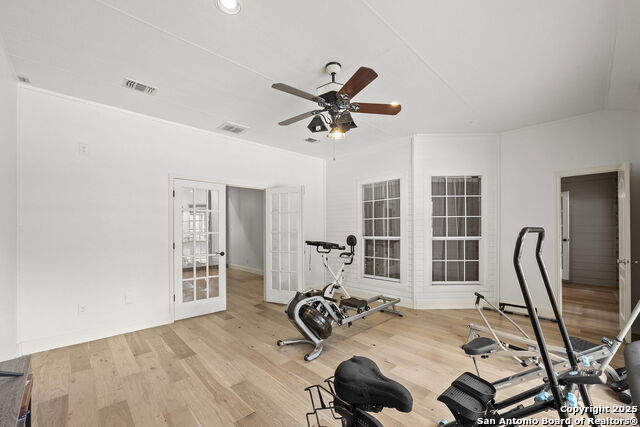 Image 23 of 50 For 9403 Gardenia Bend