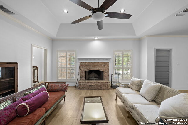 Image 5 of 50 For 9403 Gardenia Bend