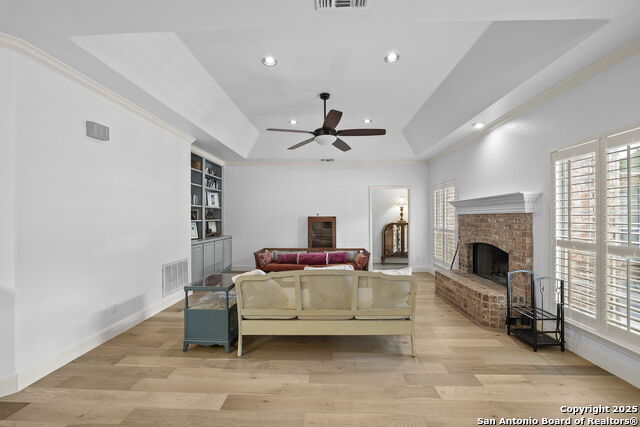 Image 6 of 50 For 9403 Gardenia Bend