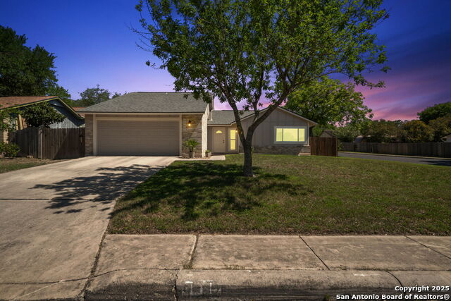 Image 3 of 36 For 5902 Brambletree