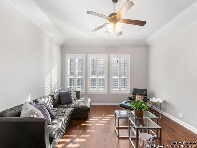 Image 16 of 20 For 7922 Hermosa Hill