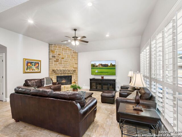 Image 5 of 20 For 7922 Hermosa Hill