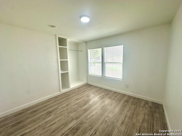 Listing photo id 8 for 123 Nash  