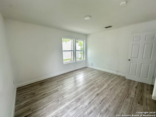 Listing photo id 9 for 123 Nash  