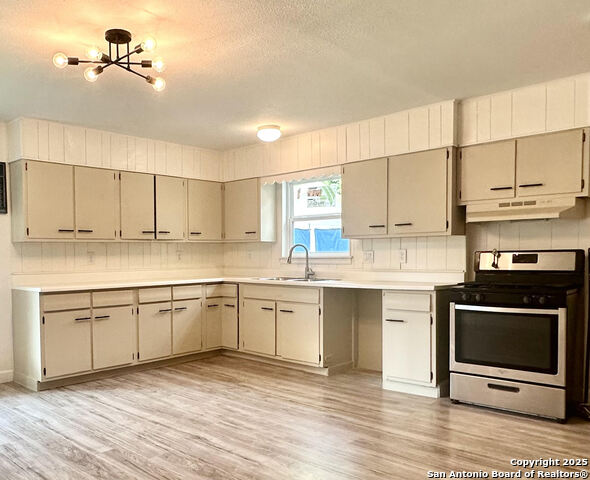 Listing photo id 5 for 123 Nash  