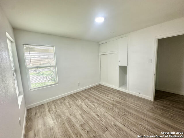 Listing photo id 7 for 123 Nash  