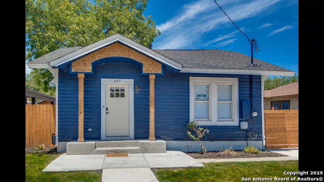 Image 2 of 22 For 107 Hart Avenue W