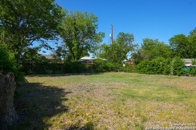 Image 14 of 14 For 2331 Waverly
