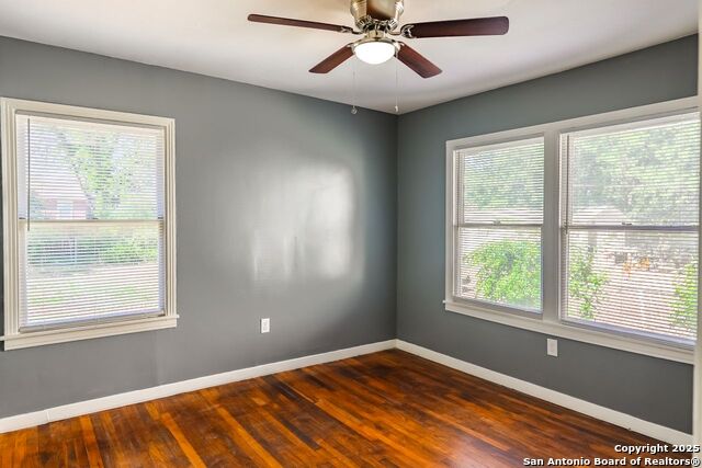 Image 7 of 14 For 2331 Waverly