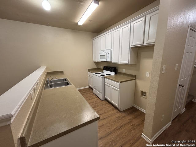 Image 4 of 17 For 10718 Mathom Landing  2