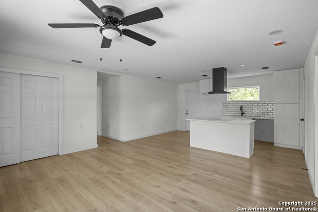 Listing photo id 8 for 338 Anton