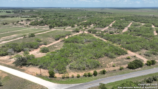 Details for 40 Cr 476  , Stockdale, TX 78160