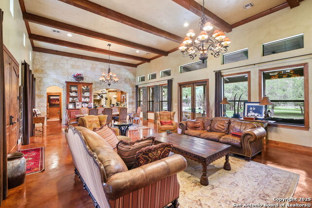 Listing photo id 12 for 27302 Felswand