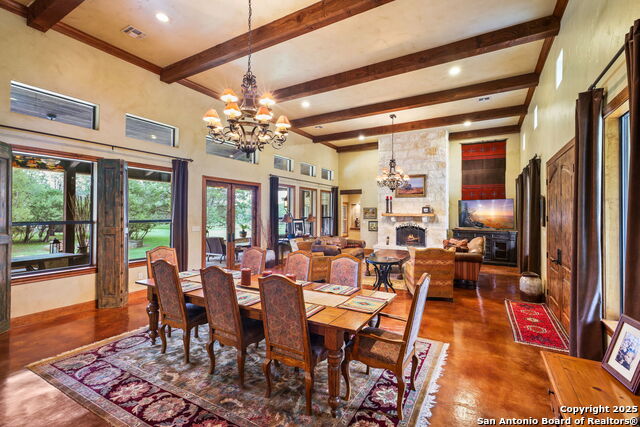 Listing photo id 15 for 27302 Felswand