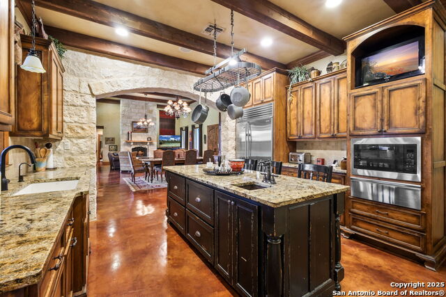 Listing photo id 17 for 27302 Felswand