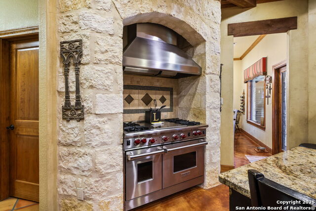 Listing photo id 19 for 27302 Felswand