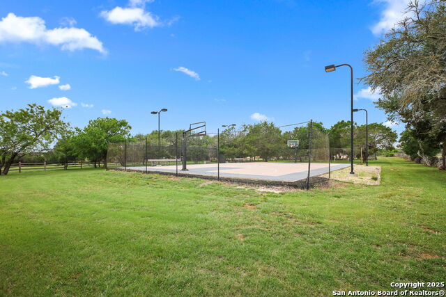 Listing photo id 41 for 27302 Felswand