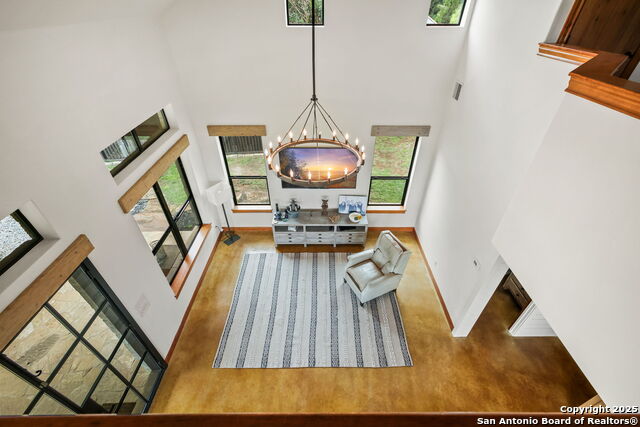 Listing photo id 45 for 27302 Felswand