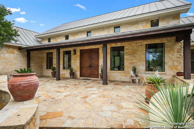 Listing photo id 5 for 27302 Felswand