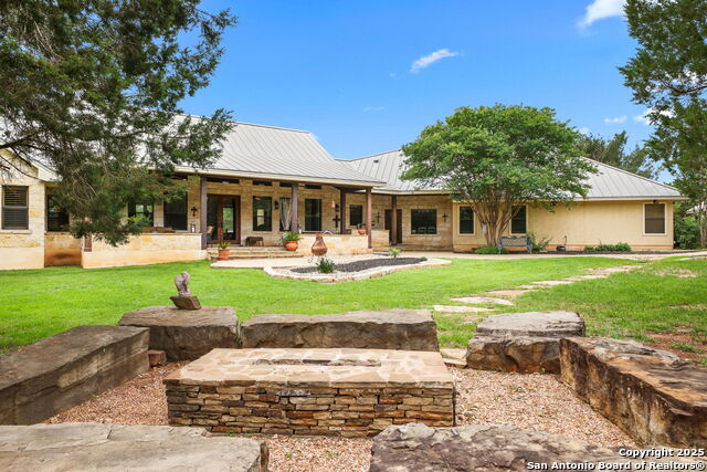Listing photo id 7 for 27302 Felswand
