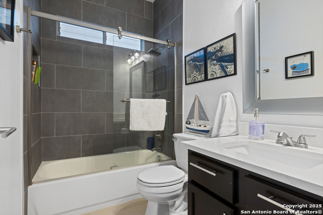 Listing photo id 11 for 5527 Arcadia Park