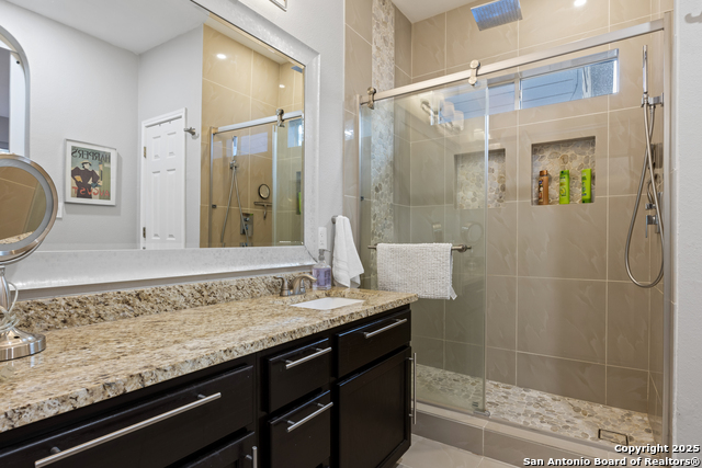 Listing photo id 15 for 5527 Arcadia Park