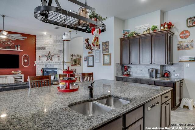 Image 18 of 38 For 6511 Tallow Way