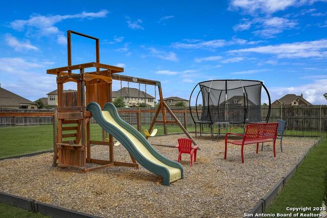 Image 36 of 38 For 6511 Tallow Way