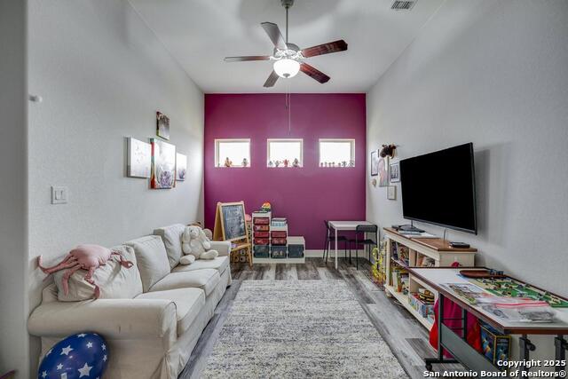 Image 9 of 38 For 6511 Tallow Way
