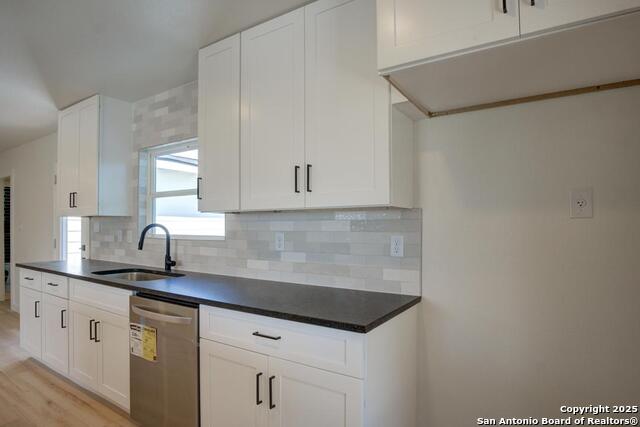 Listing photo id 11 for 1514 Arroya Vista