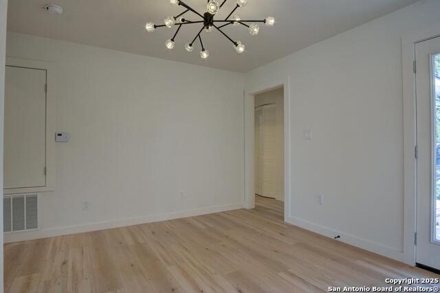 Listing photo id 13 for 1514 Arroya Vista