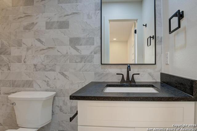 Listing photo id 16 for 1514 Arroya Vista