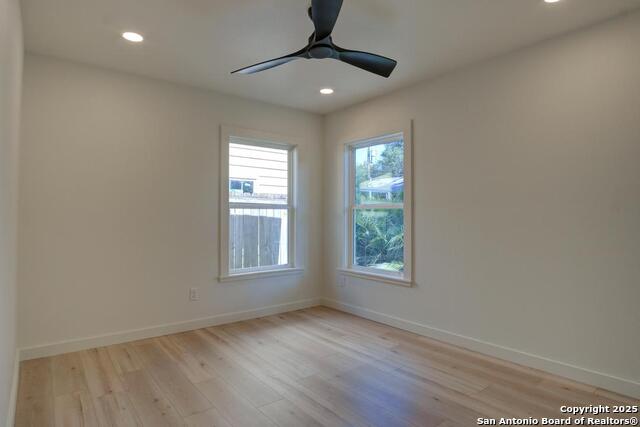 Listing photo id 20 for 1514 Arroya Vista